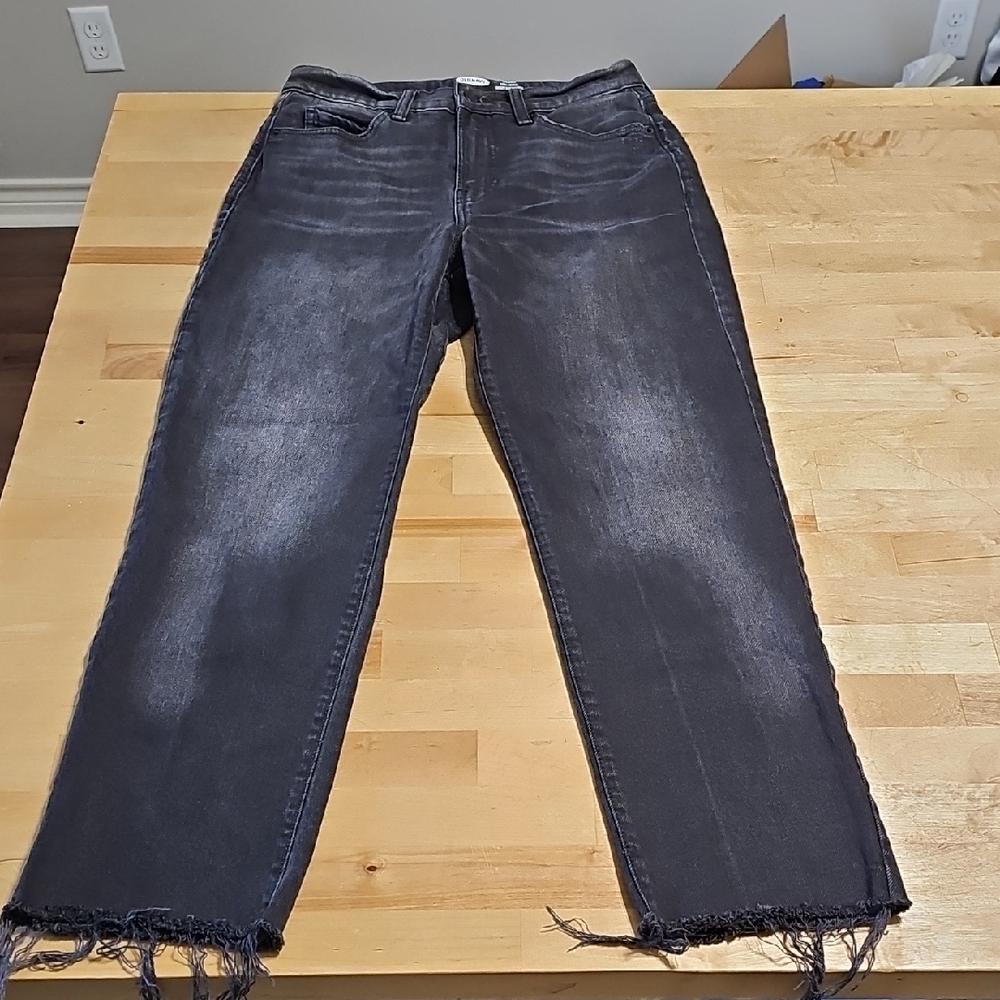 🖤 Old Navy Sky-Hi Straight Extra High Rise Raw Hem Jeans 4